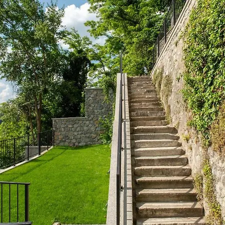 Stella Sky Apartment *