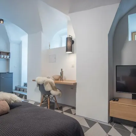 Stella Sky Apartment